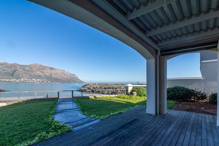 3 Bedroom Property for Sale in Harbour Island Western Cape